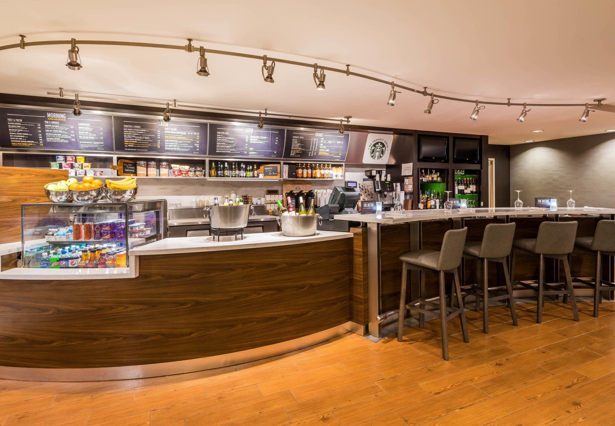 Courtyard By Marriott Providence Lincoln Hotel Buitenkant foto