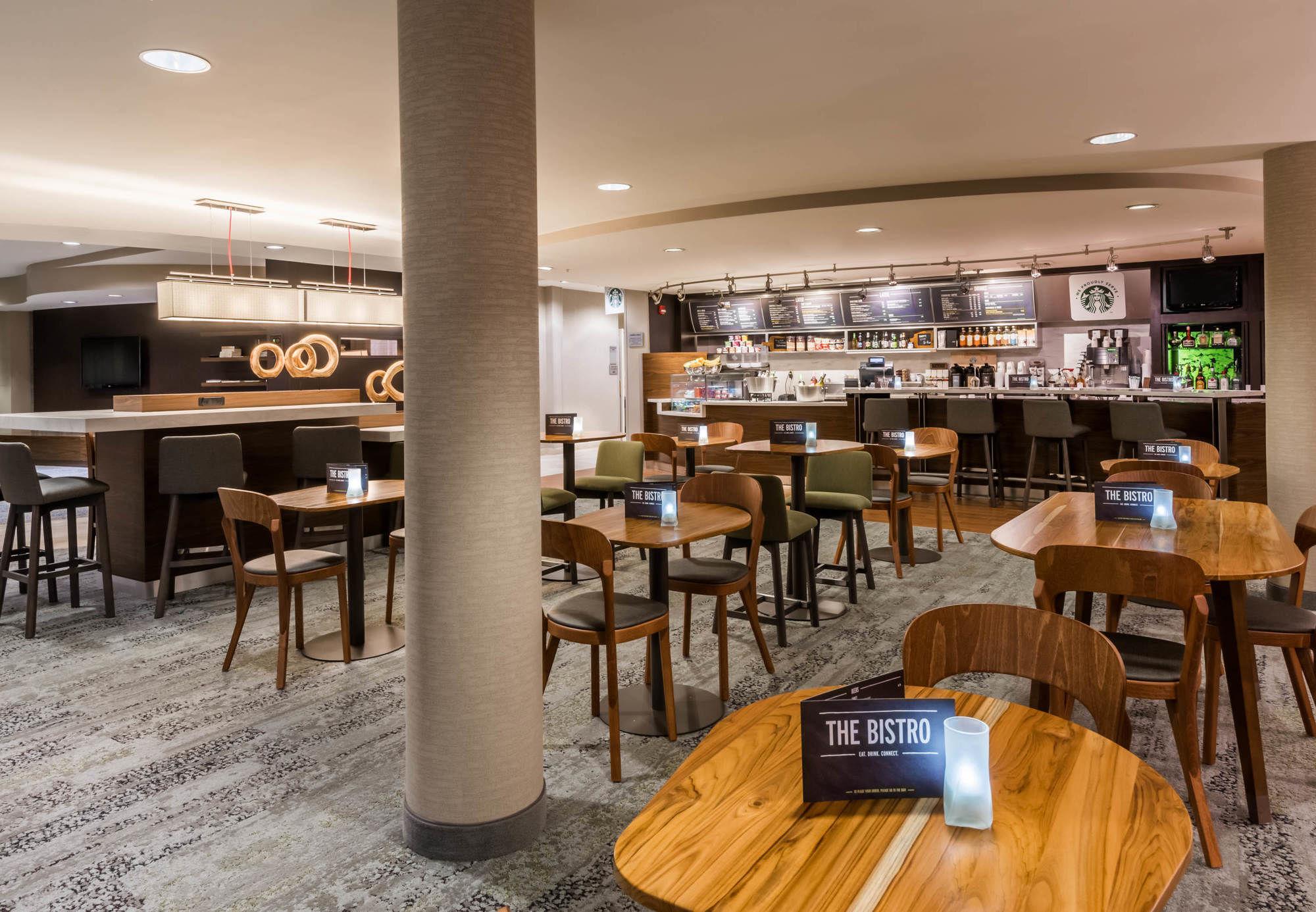 Courtyard By Marriott Providence Lincoln Hotel Buitenkant foto