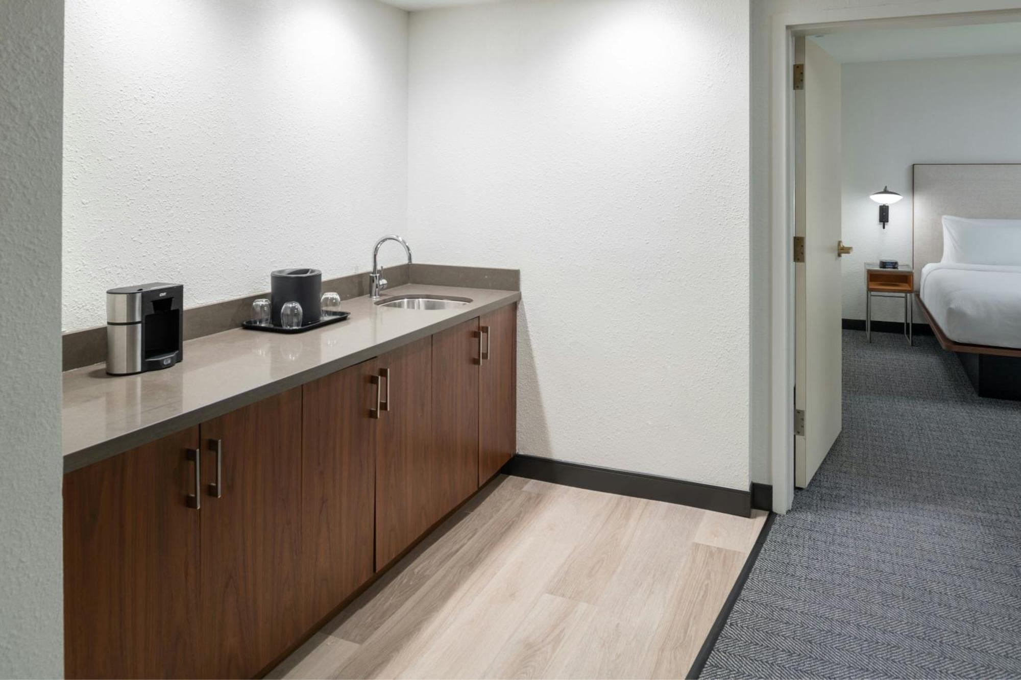 Courtyard By Marriott Providence Lincoln Hotel Buitenkant foto