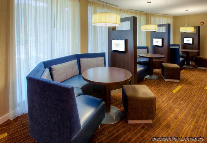 Courtyard By Marriott Providence Lincoln Hotel Buitenkant foto