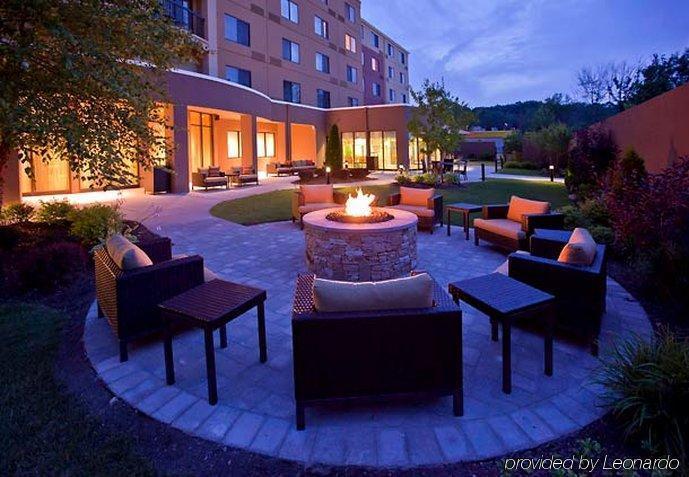 Courtyard By Marriott Providence Lincoln Hotel Buitenkant foto